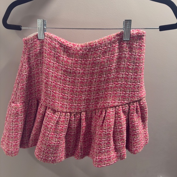 NEW WITH TAGS! Zara Pink Tweed Skort Size: Small - Picture 2 of 6